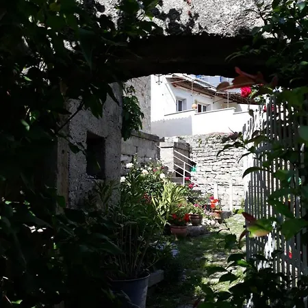 Gîte Les Gorges du Tarn La Cresse Extérieur photo